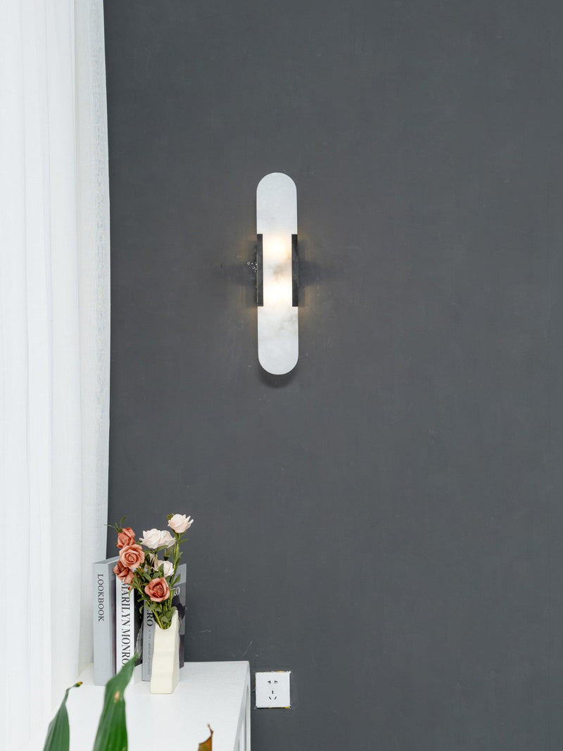 Melanżowa, wydłużona lampa ścienna z alabastru