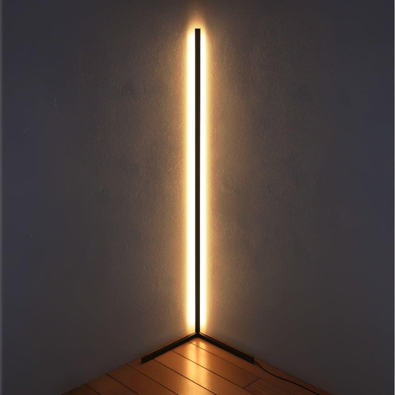 Minimalistyczna lampa podłogowa LED
