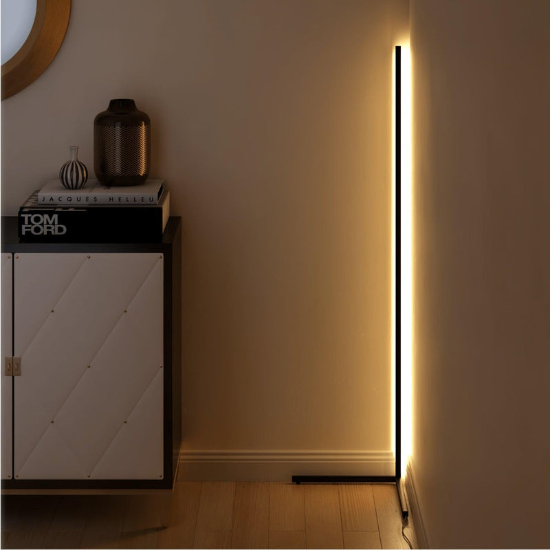 Minimalistyczna lampa podłogowa LED