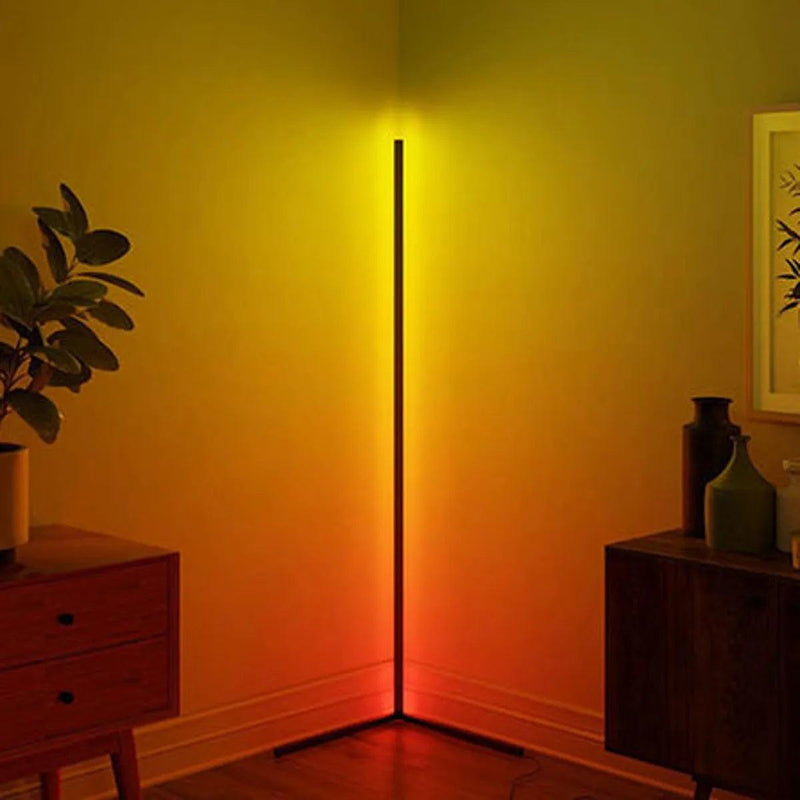 Minimalistyczna lampa podłogowa LED