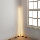 Minimalistyczna lampa podłogowa LED