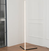 Minimalistyczna lampa podłogowa LED