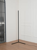 Minimalistyczna lampa podłogowa LED