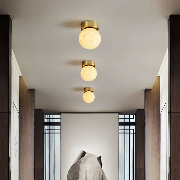 Alabastrowa lampa sufitowa Moon