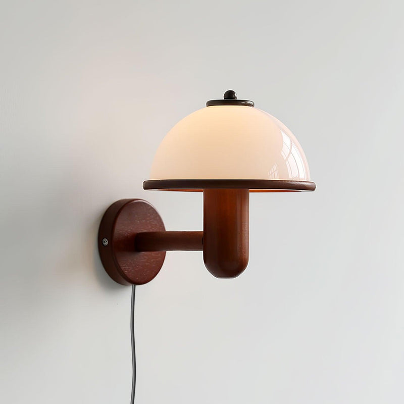 Lampa ścienna z drewna piżmowego
