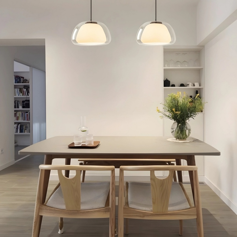 Nowoczesna lampa wisząca Jelly z mlecznego szkła