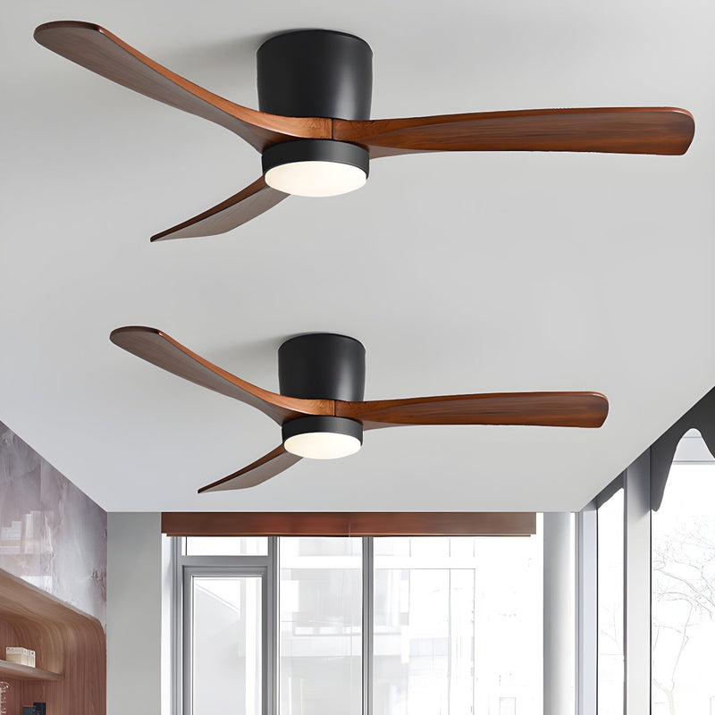 Dřevěný stropní ventilátor