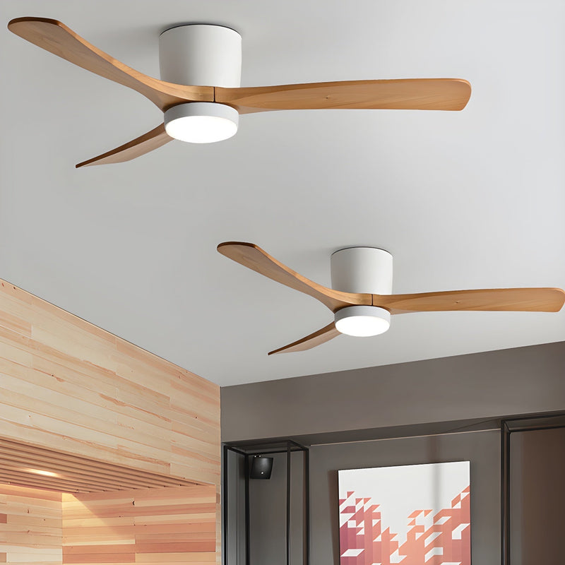 Dřevěný stropní ventilátor