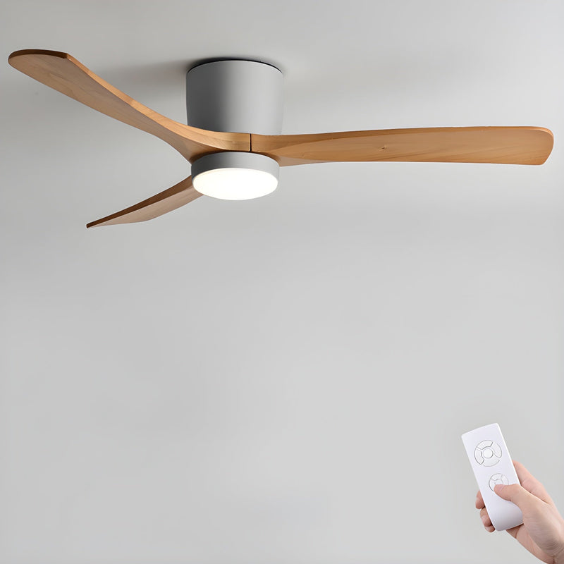 Dřevěný stropní ventilátor