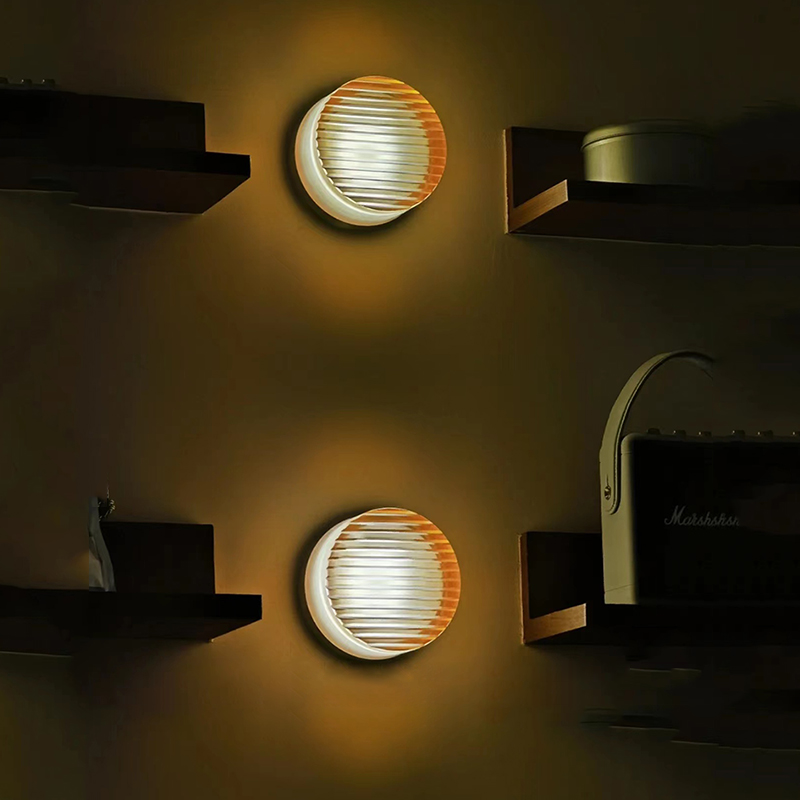 Nowoczesna lampa ścienna LED do wnętrz i na zewnątrz