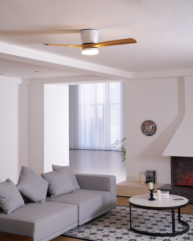 Dřevěný stropní ventilátor