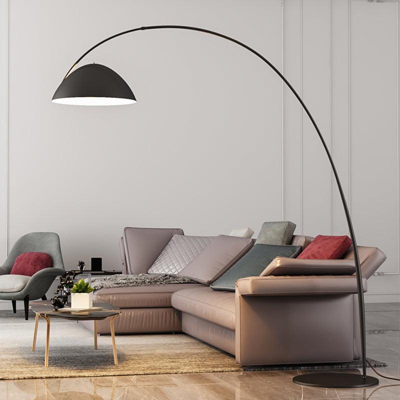 Świeża łukowa lampa podłogowa