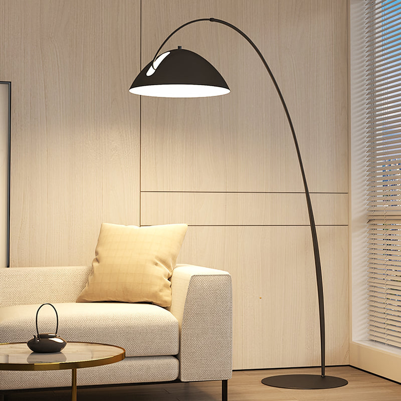 Świeża łukowa lampa podłogowa