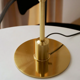 Duńska designerska lampa stołowa