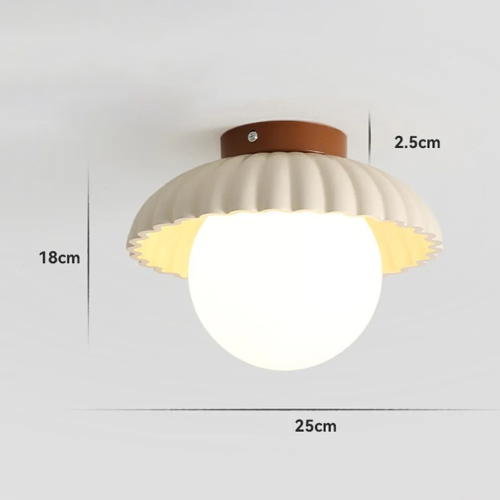 Żelazna lampa sufitowa do korytarza