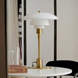 Duńska designerska lampa stołowa