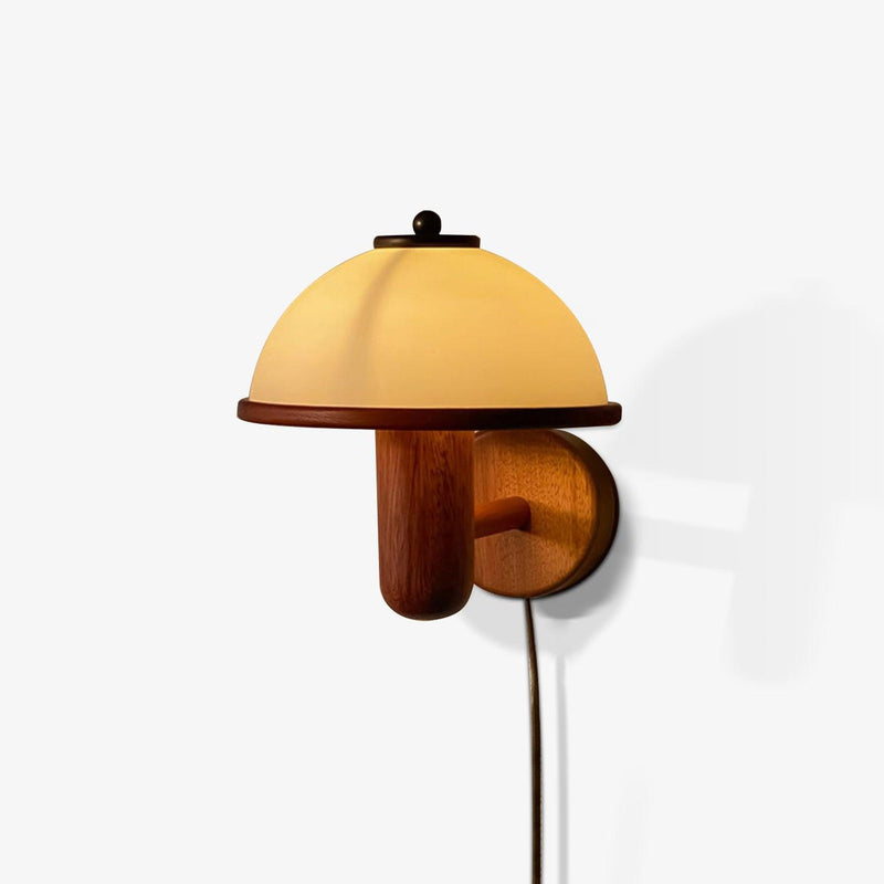 Lampa ścienna z drewna piżmowego