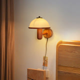 Lampa ścienna z drewna piżmowego