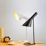 Nowoczesna minimalistyczna lampa LED