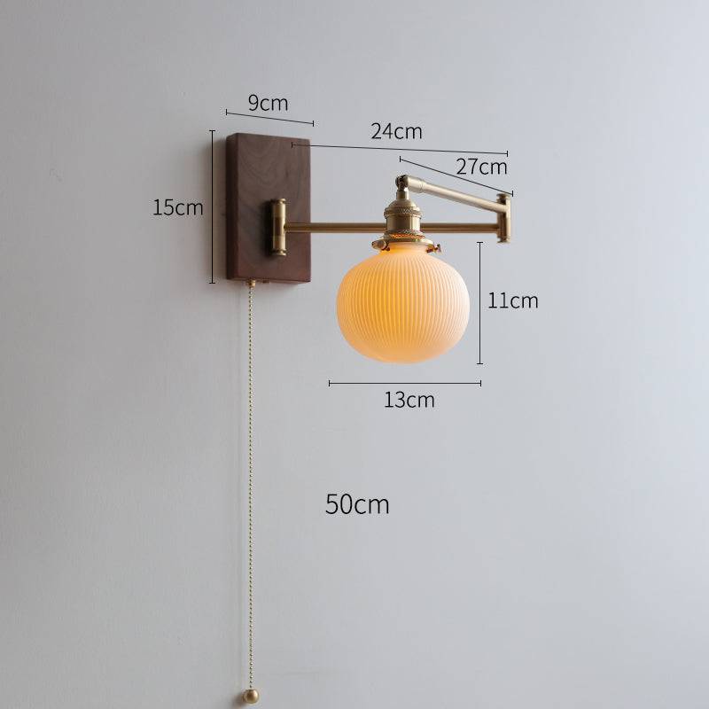 Ceramiczna lampa ścienna z drewnianą płytką