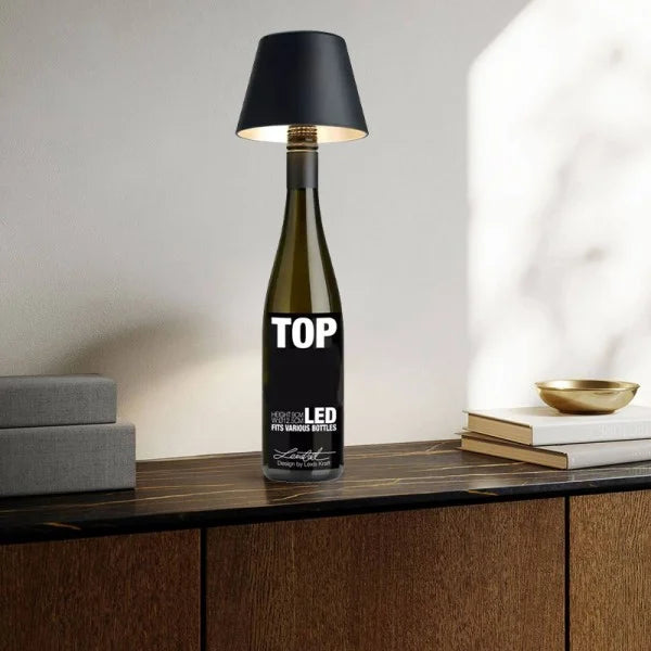 DIY ładowalna lampa stołowa w butelce wina