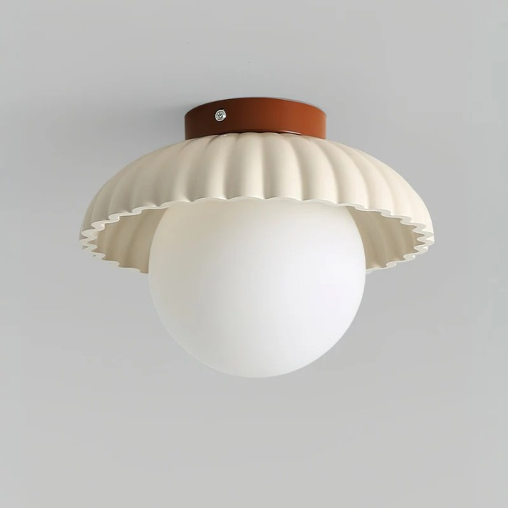 Żelazna lampa sufitowa do korytarza