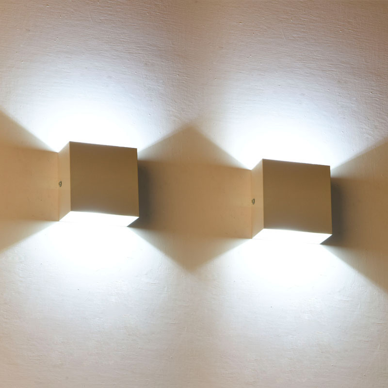 Nowoczesna aluminiowa wodoodporna lampa ścienna LED do użytku wewnętrznego