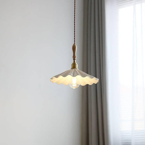 Lampa wisząca na wyspie kuchennej