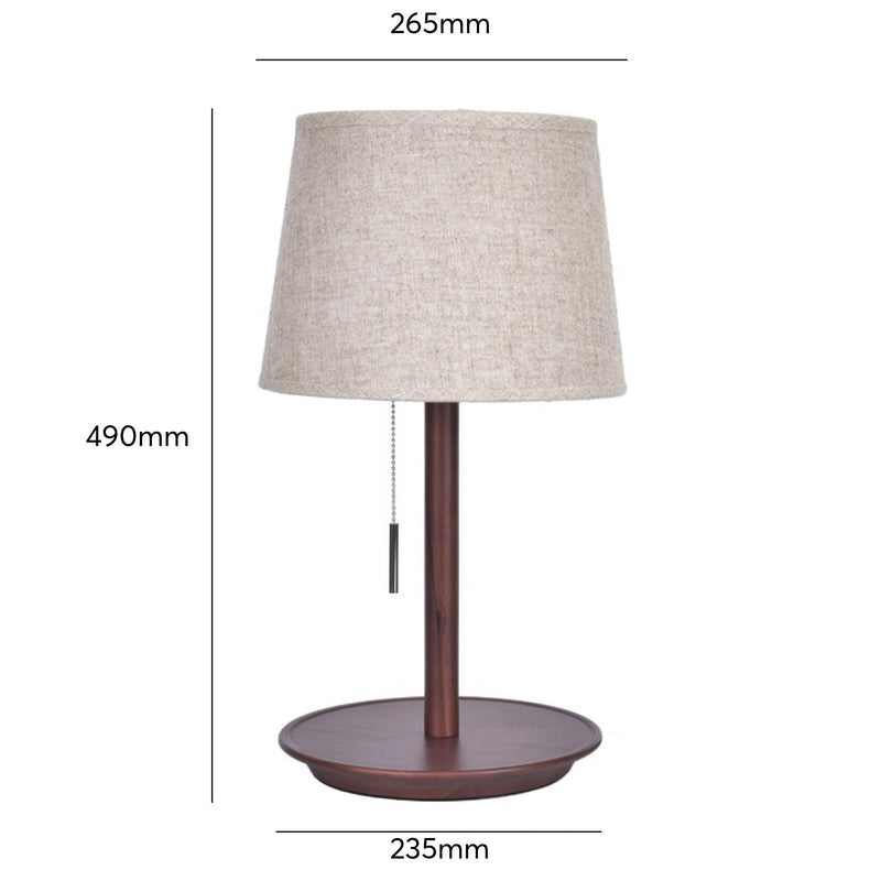 Lampa Gentle Glow wykonana z drewna orzecha nordyckiego z luksusowymi akcentami z tkaniny