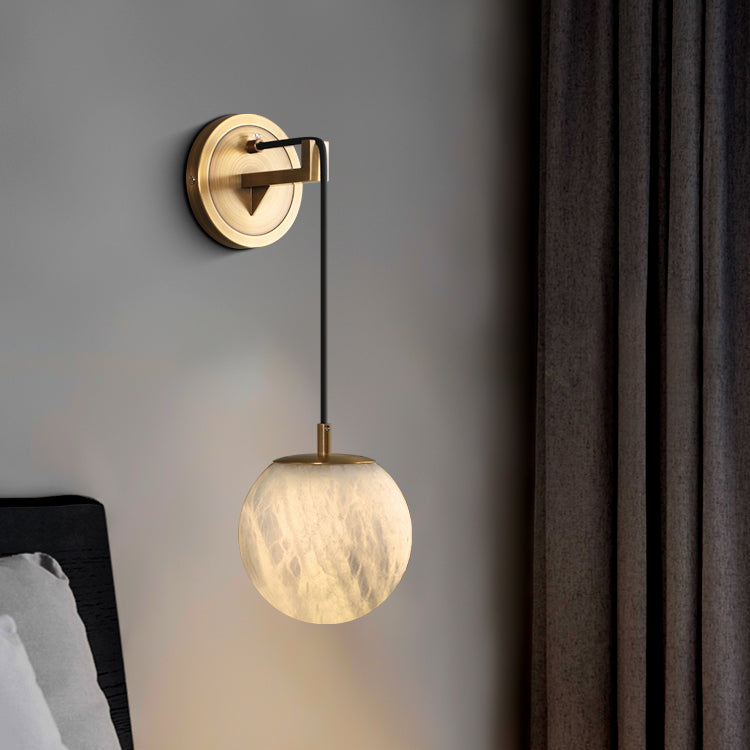 Minimalistyczna lampa ścienna Marbell